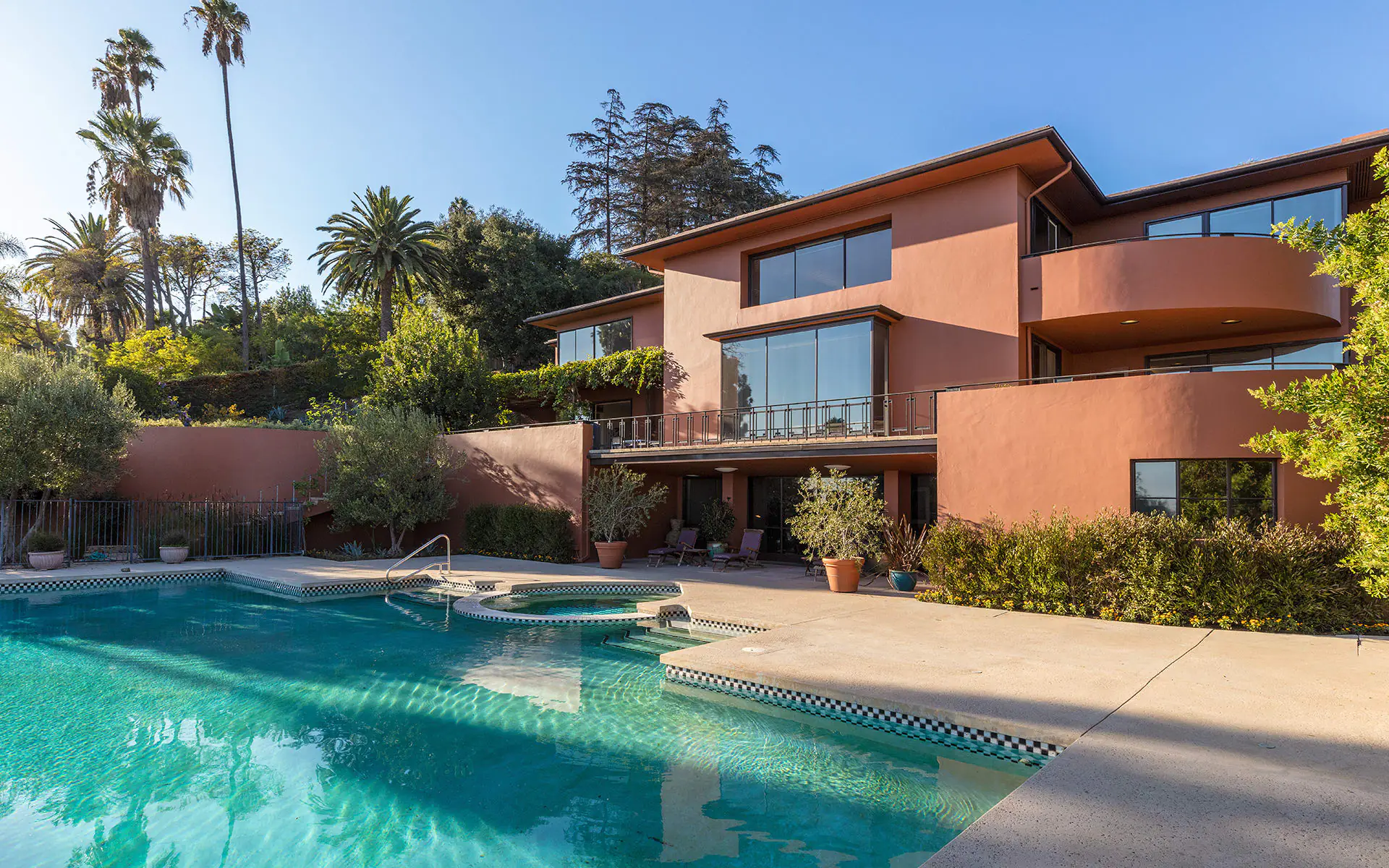 La Brea Terrace homes