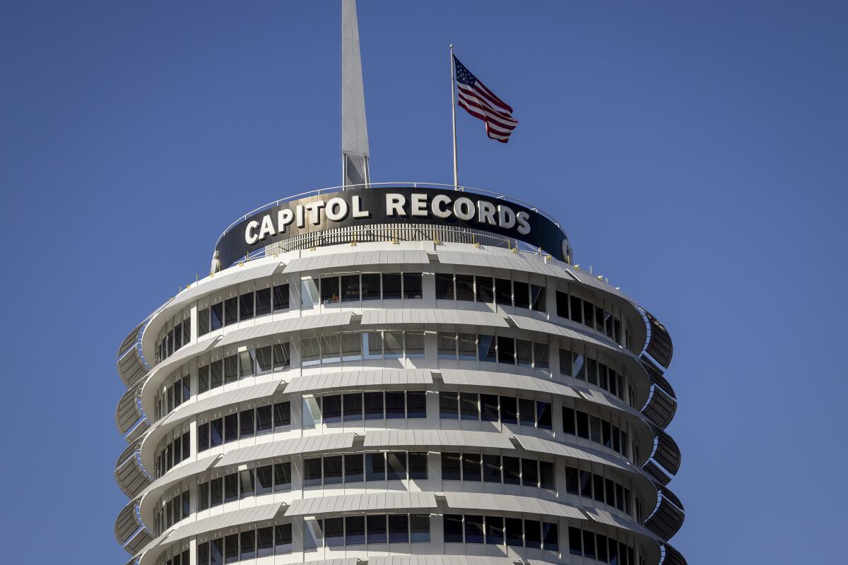 downtown hollywood capitol building