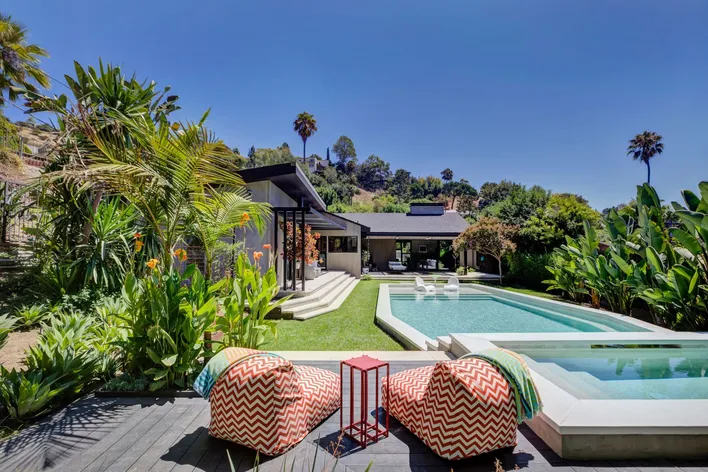 hollywood hills oasis houses