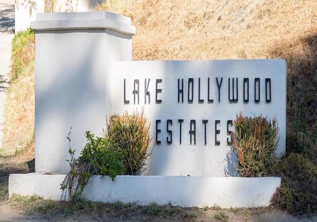 lake hollywood estates sign