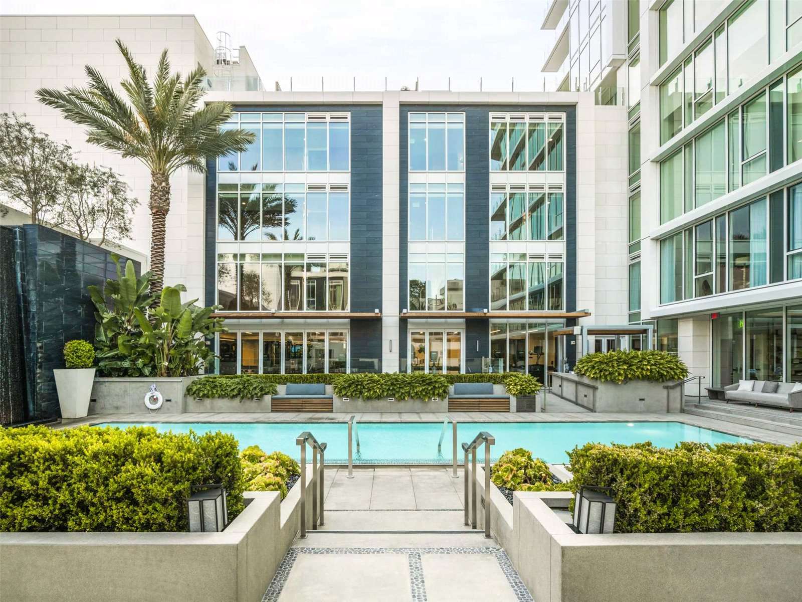 Four Seasons Private Residences