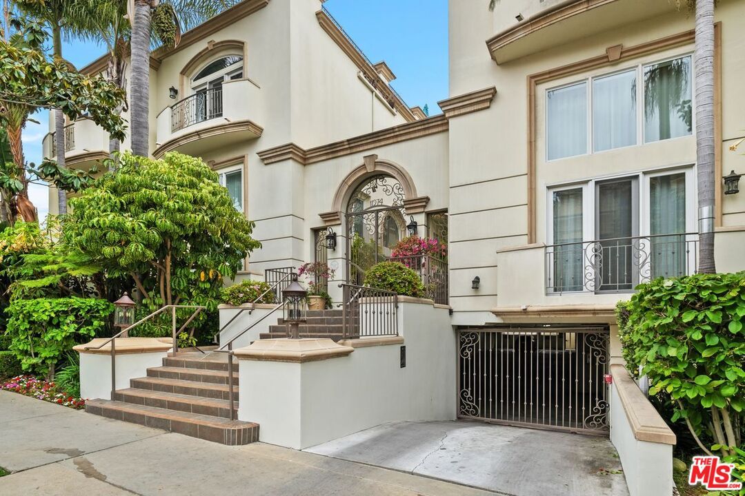 mayfield gardens brentwood condominiums