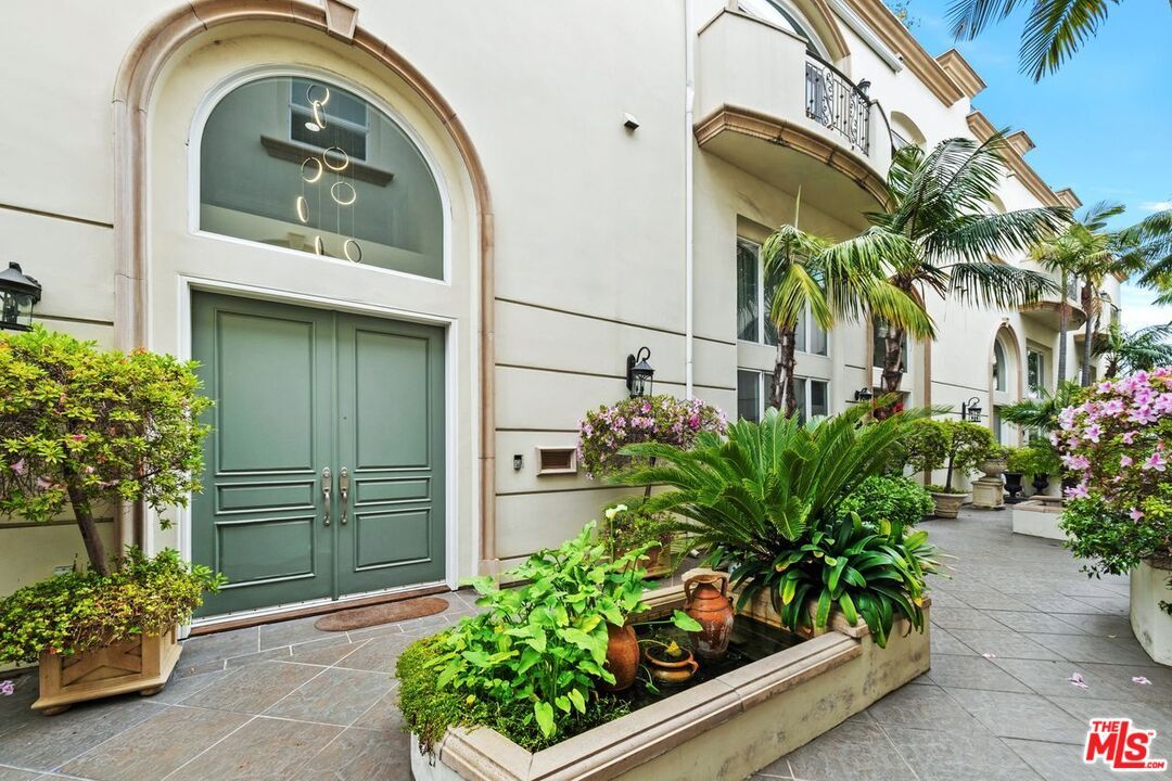 mayfield gardens brentwood condos