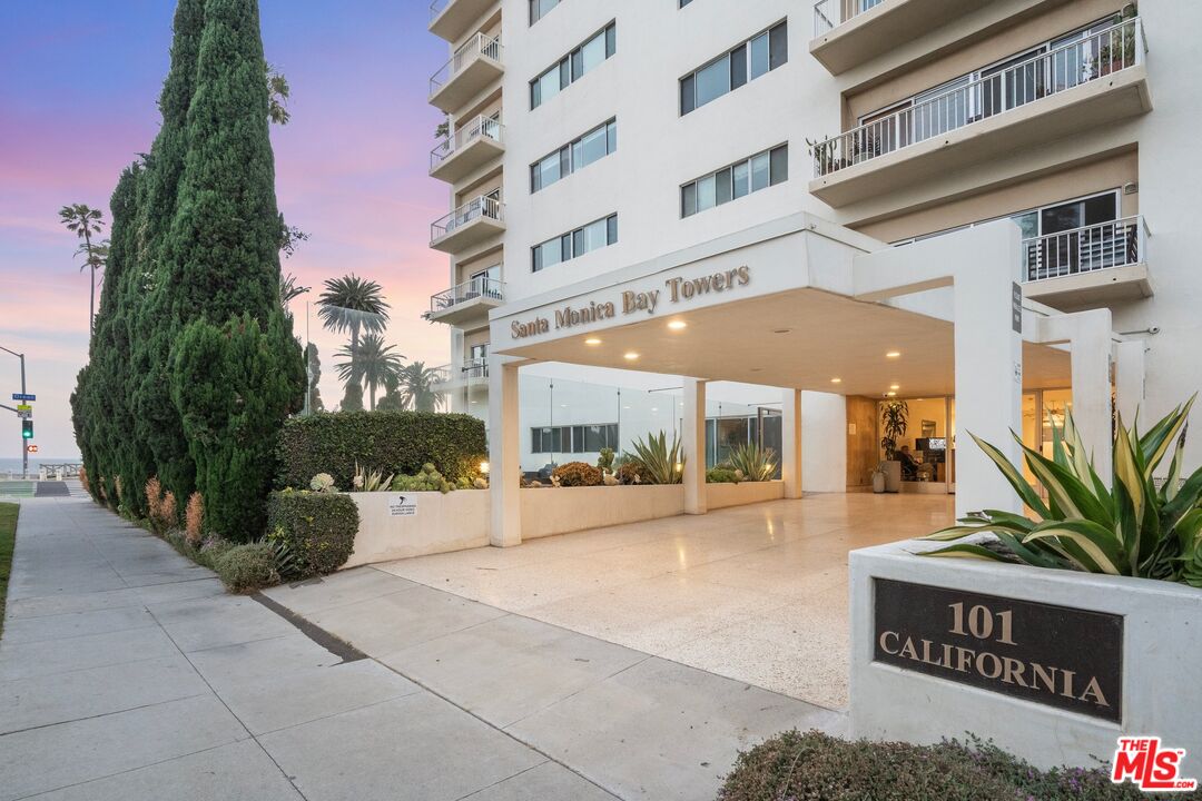 santa monica bay towers los angeles