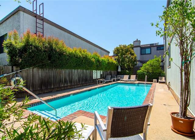 woodvale village los angeles