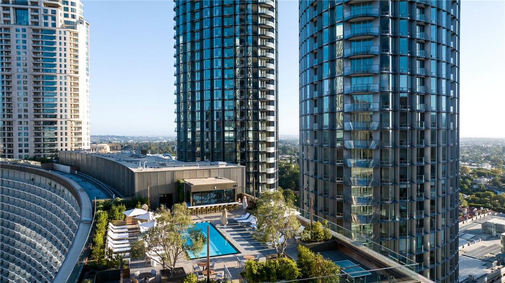 park elm los angeles condos
