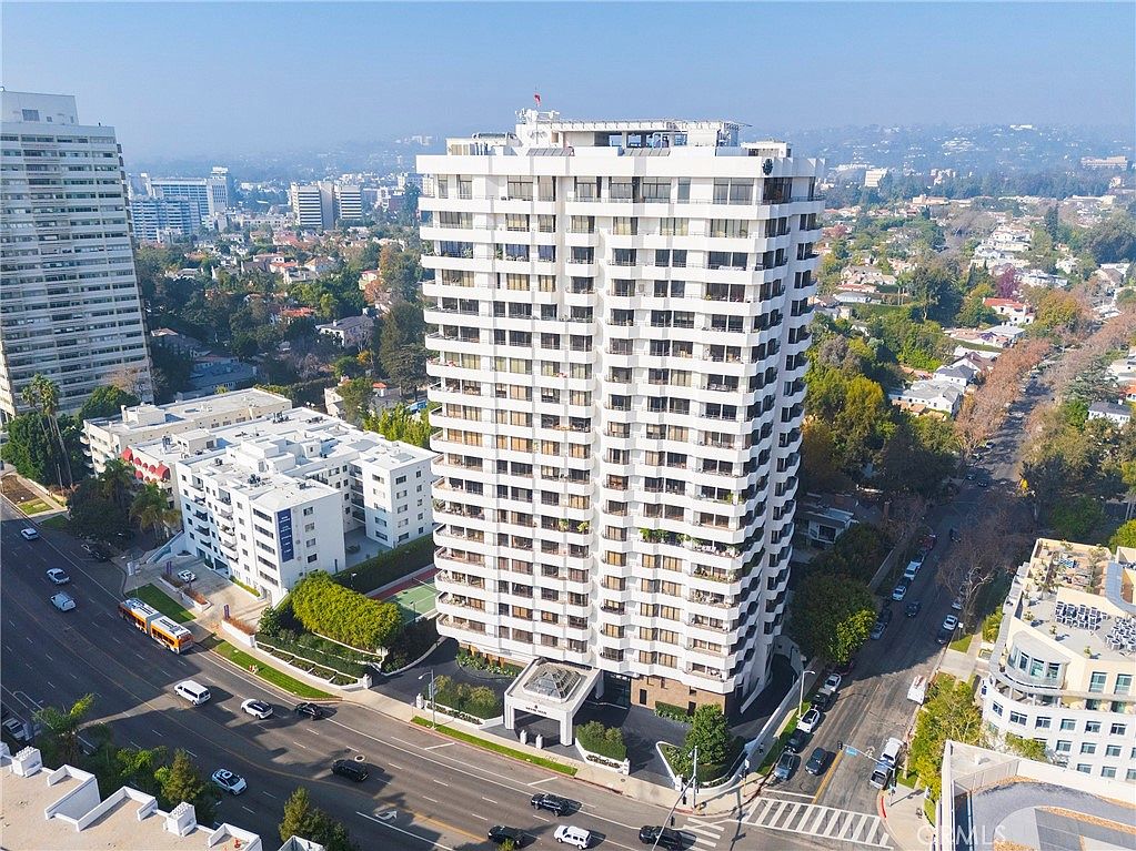 wilshire house condos