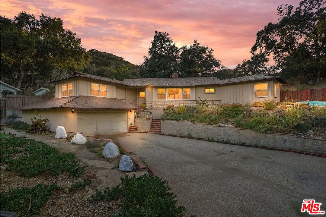 2a62b7b20a23b8222d630c791ff9a0e6-uncropped_scaled_within_1536_1152