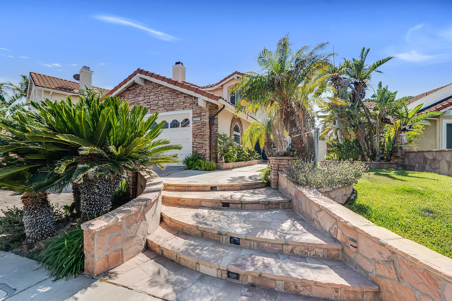 2beeb80825c9ca566b36d888a9fdcf78-uncropped_scaled_within_1536_1152