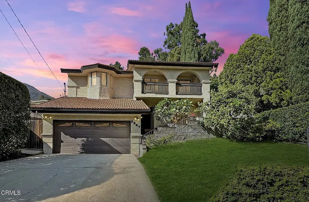 56ea7cd5fb68d1ddb0fbab2a6310e4f2-uncropped_scaled_within_1536_1152