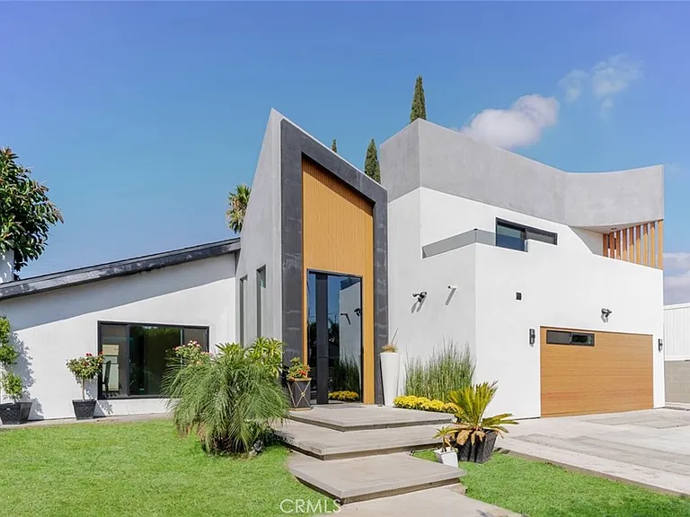 aa0da1a549b6e62b4421728983880b89-cc_ft_768