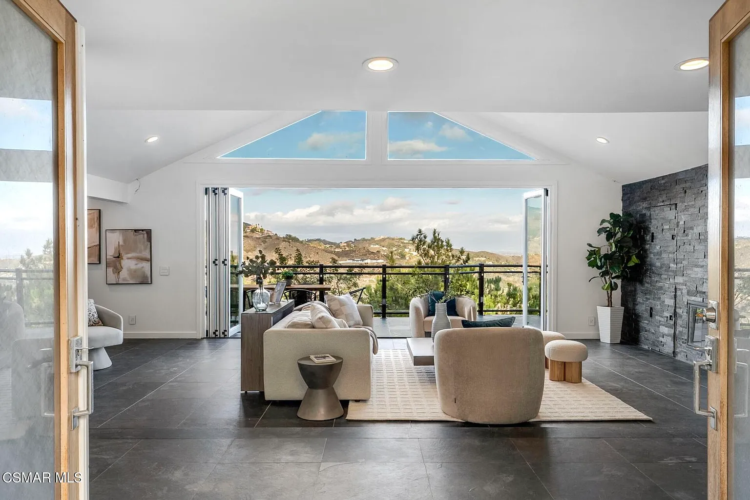 40fe6d81452d6fc71c47c94b621e1834-uncropped_scaled_within_1536_1152