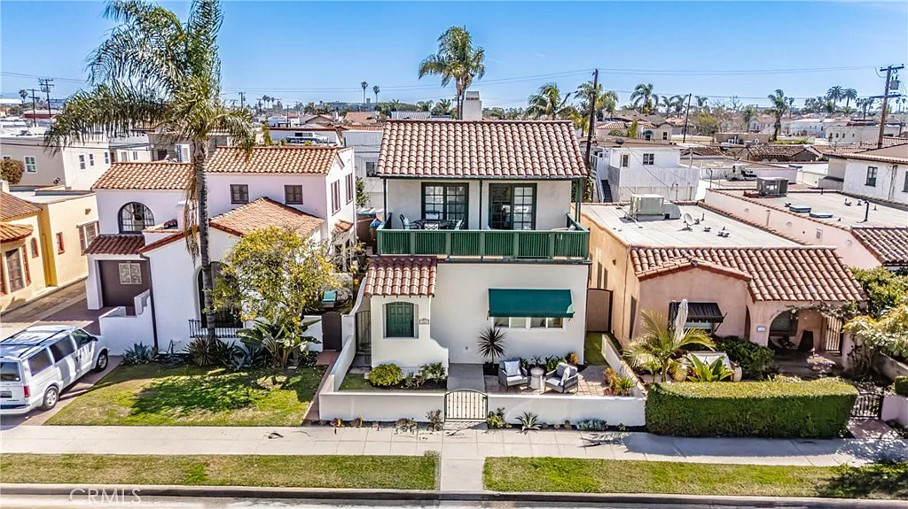 50ab7bdd6c29136dd43ec26d82b10690-uncropped_scaled_within_1536_1152