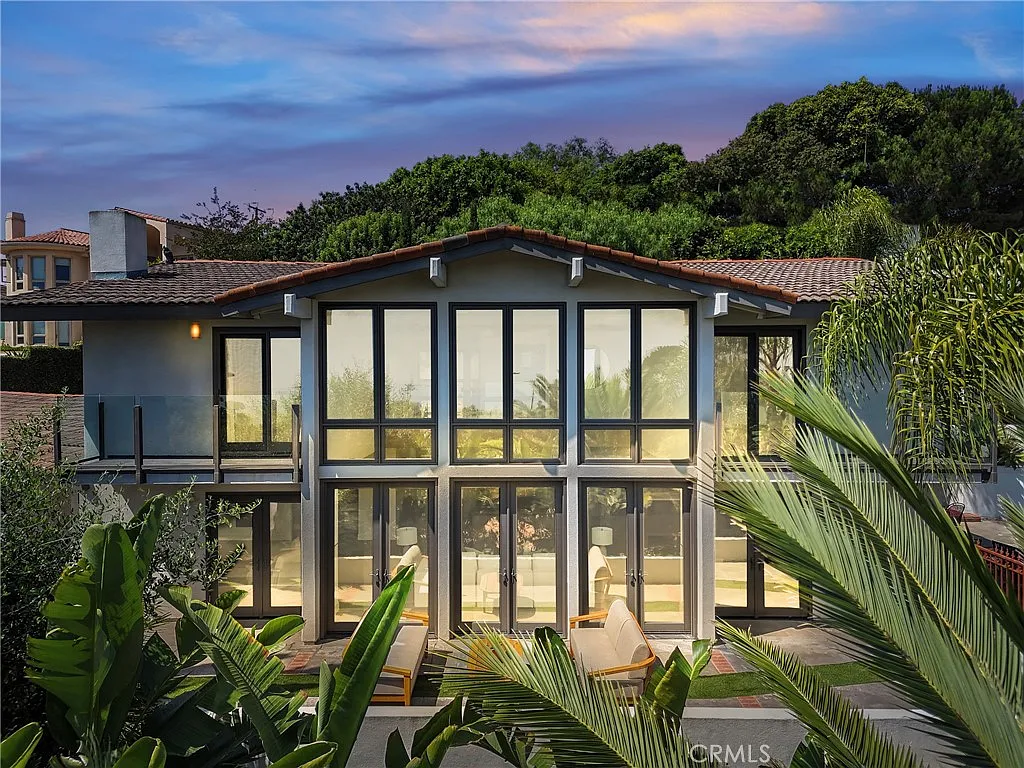 a3acbfb701ea9fbf1ba7aec1f0baa411-uncropped_scaled_within_1536_1152