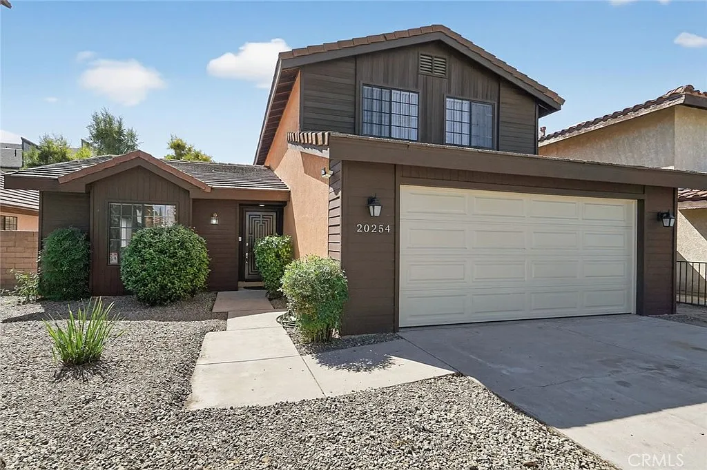 bb3479f1d39df718365dad49303c24e4-uncropped_scaled_within_1536_1152